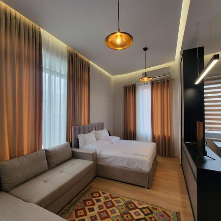 Berhami Studio Apartment Τίρανα Εξωτερικό φωτογραφία