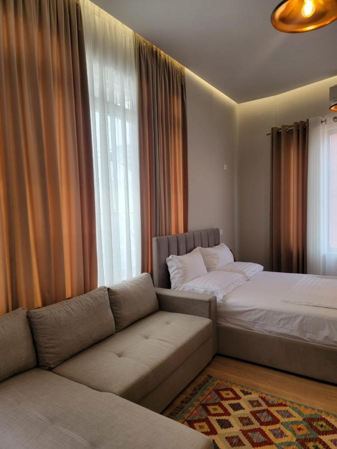 Berhami Studio Apartment Τίρανα Εξωτερικό φωτογραφία