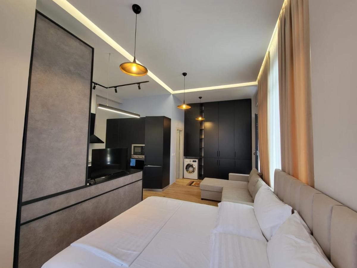Berhami Studio Apartment Τίρανα Εξωτερικό φωτογραφία